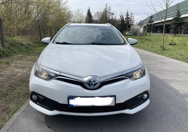 Toyota Auris cena 52000 przebieg: 150000, rok produkcji 2018 z Zielonka małe 67